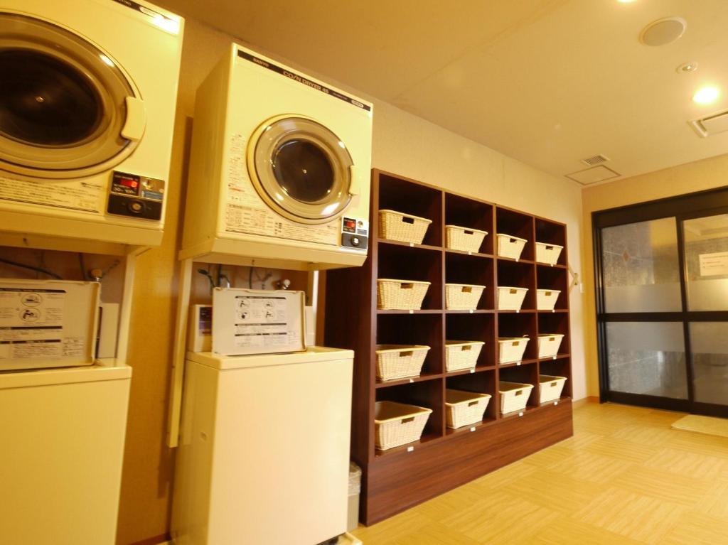 Hotel Route-Inn Tokuyama Ekimae Shunan Екстер'єр фото